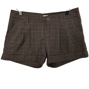 Frenchi Plaid Cuffed Shorts Size 5 Brown Black Preppy Fall Trend